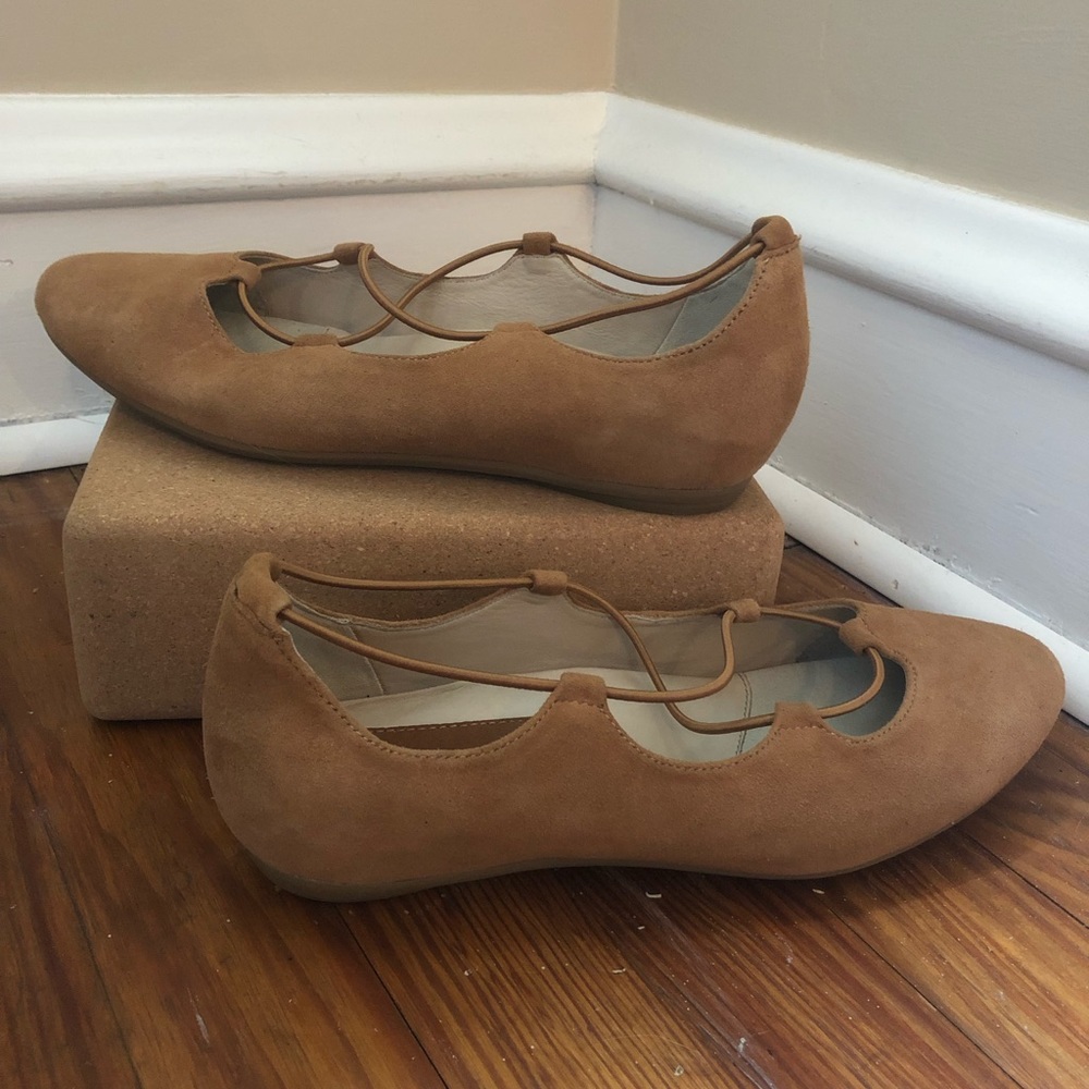 Earthies by Earth, Essen Flat, 9.5 Cognac